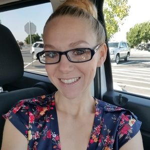 Meet your Posher, Linda